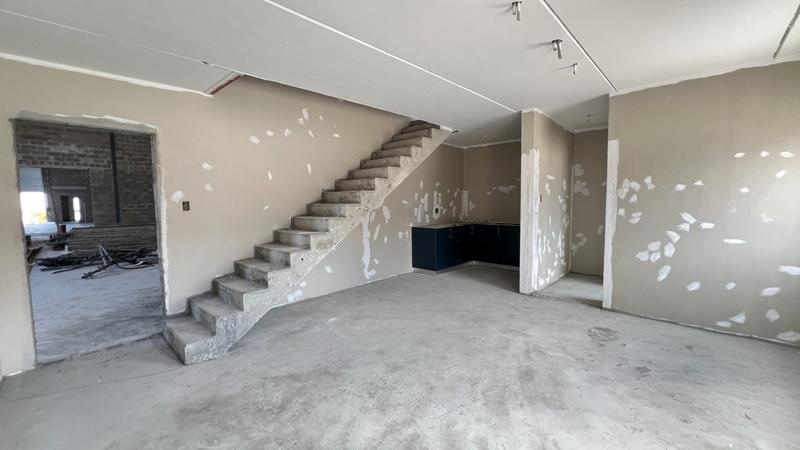 To Let commercial Property for Rent in Killarney Gardens Western Cape